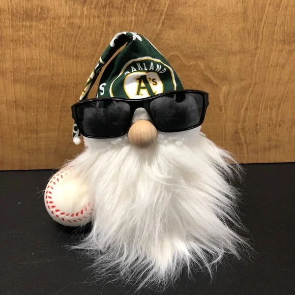 RARE Oakland A’s Gnome MLB Baseball Sports Fan Ball Gift Green White Athletics - Picture 3 of 4